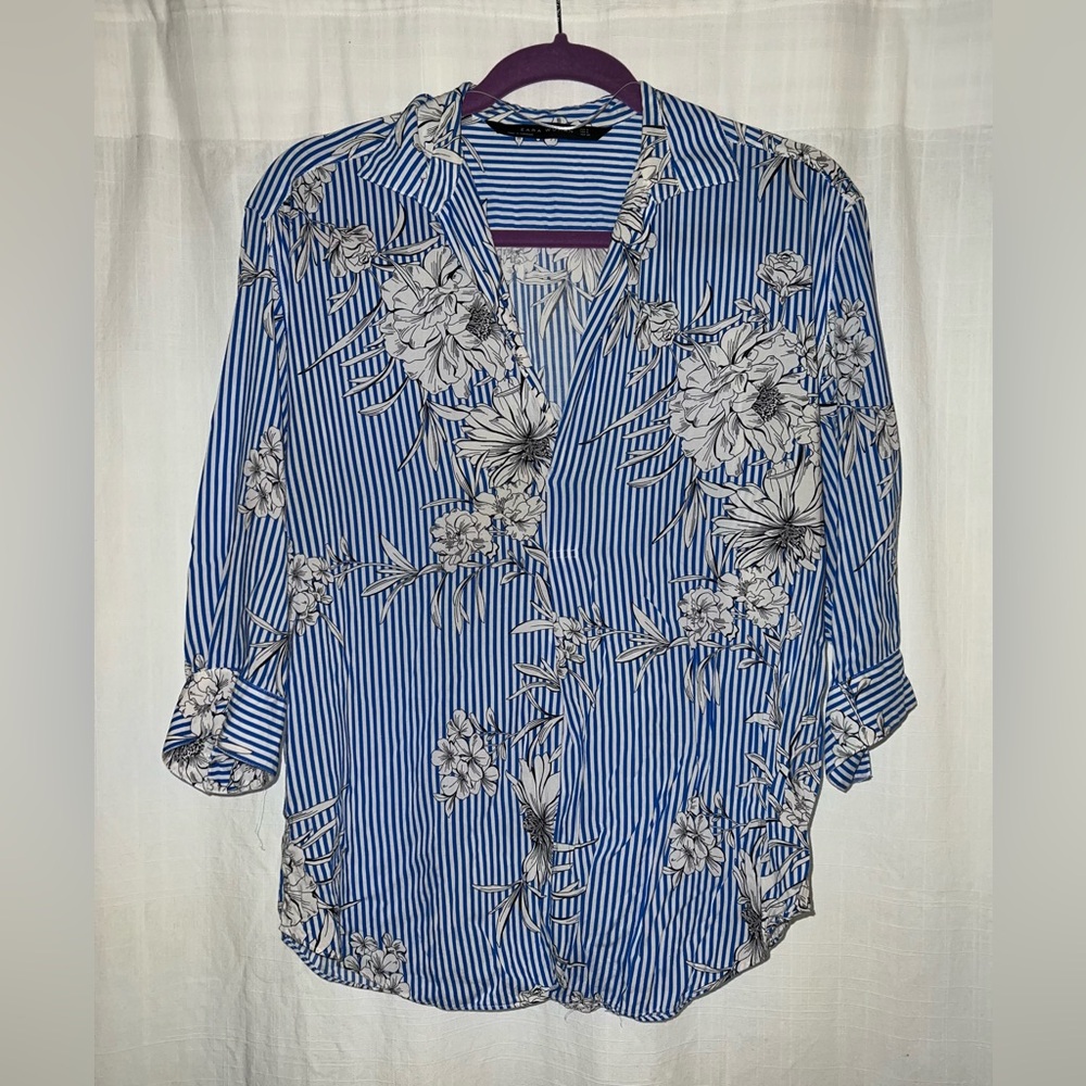 Zara Blue and White Striped Floral Three Quarter Sleeve Blouse Size Small